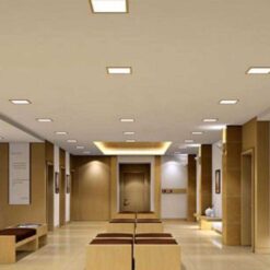 ดาวน์ไลท์ LED 12W สี่เหลี่ยม (เดย์ไลท์) IWACHI