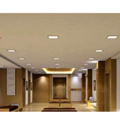 ดาวน์ไลท์ LED 12W หน้าเหลี่ยม (วอร์มไวท์) FSL